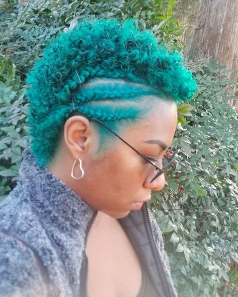 Emerald and Aquamarine Adore Hair Dye Colored Natural Hair, Aquamarine Hair, Adore Hair Dye, Color Braids, Emerald Hair, Dark Green Hair, Short Natural Curly Hair, Natural Beard, 4a Hair