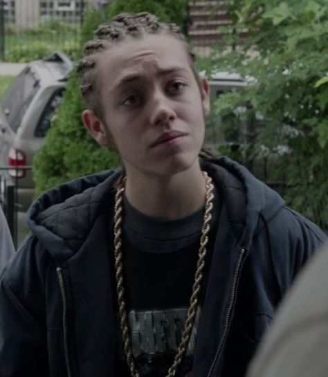 Carl Gallagher Outfit, Carl Gallagher Braids, Carl Gallagher Icon, Carl And Debbie, Shameless Carl Gallagher, Flee The Facility, Shameless Series, White Boy Carl, Carl Shameless