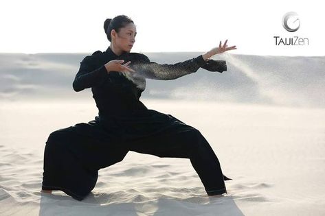 Martial Arts Photography, Kung Fu Martial Arts, Shaolin Kung Fu, Chi Kung, Tai Chi Chuan, Martial Arts Techniques, Pencak Silat, Ju Jitsu, Martial Arts Women