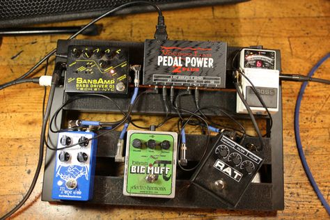 Reece Lazarus Pedalboard Bass Pedalboard, Learn Bass Guitar, Guitar Pedal Boards, Diy Guitar Pedal, Pedal Boards, Bass Pedals, Diy Guitar, Pedal Board, Guitar Pedal