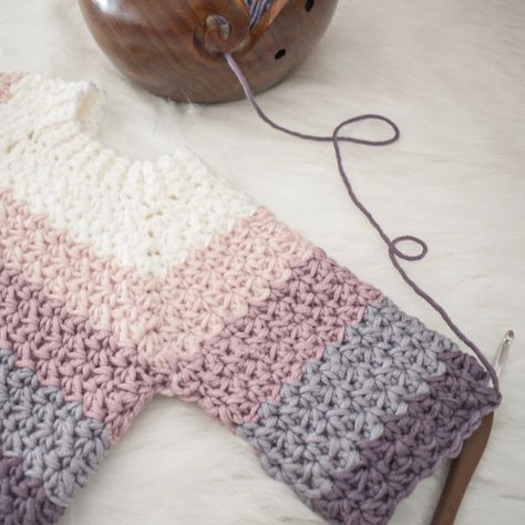 El's Top Down Sweater- Blog Post - A Purpose and A Stitch Cute Crochet Sweater, Crochet Sweater Ideas, Top Down Sweater, Crochet Granny Stitch, Tl Yarn Crafts, Crochet Baby Sweater Pattern, Crochet Baby Sweaters, Granny Stitch, How To Crochet For Beginners