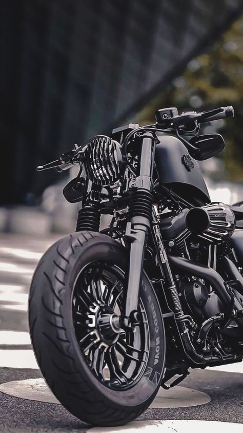 Moto Wallpapers, Мотоциклы Harley Davidson, Hd Wallpapers For Laptop, Harley Davidson Wallpaper, Harley Davidson Iron 883, Image Moto, Iphone Wallpaper For Guys, Bike Aesthetic, Motorcycle Aesthetic