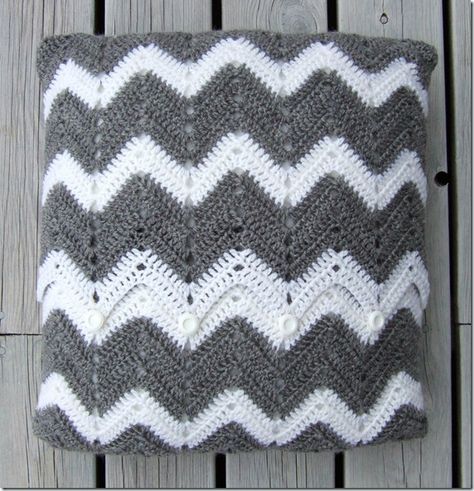 Crochet Chevron, Lower Cabinets, Chevron Crochet, Crochet Cushion, Chevron Pillows, Crochet Pillow Cover, Crochet Cushion Cover, Knitted Cushions, Pillow Tutorial