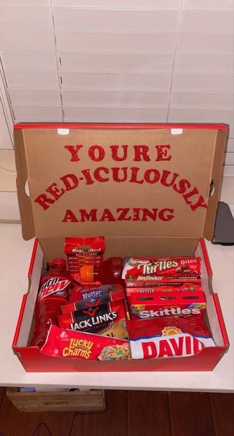 Red Snack Box Gift, Themed Gift Baskets For Boyfriend, Boyfriend Snack Gift, Food Gifts For Boyfriend, Snack Box Ideas For Boyfriend, Diy Gift Baskets Dollar Tree, Shoe Box Present Ideas, Red Themed Basket, Simple Just Because Gifts For Him