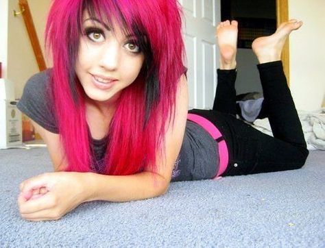 Long Hair With Headband, Black Scene Hair, Hair With Headband, Scene Hairstyles, Black Scene, Emo Scene Girls, Pink And Black Hair, Emo And Scene, Emo Scene Hair