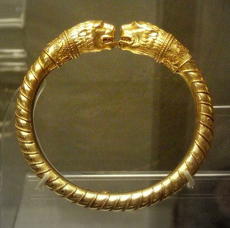 Gold lion head bracelet  British Museum Copying a Scythian bracelet ( South Rassia ) Phillips Brothers, London about 1870 Ancient Bracelet, Mens Bracelet Gold Jewelry, Man Gold Bracelet Design, Lion Head Bracelet, Ancient Jewellery, Gold Jewelry Simple Necklace, Gold Lion, Historical Jewellery, Clothes Black