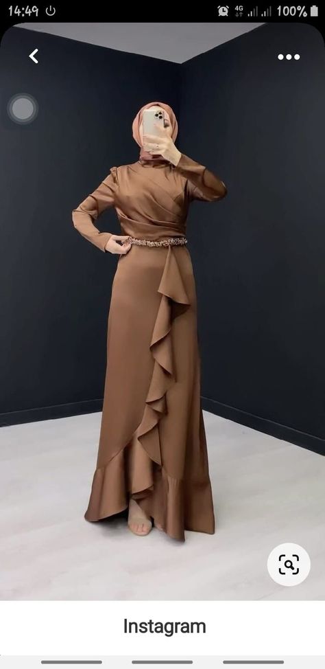 Baju Bridesmaid Hijab, Outfit Ideas Muslim, Dress Muslim Modern, Braidsmaid Dresses, Kebaya Modern Dress, Bridesmaid Satin, Dress Pesta, Hijab Wedding, Simple Bridesmaid Dresses