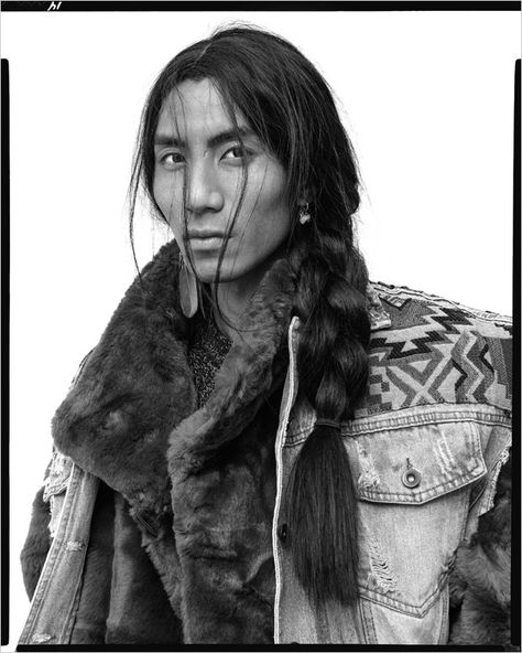 Native American Photography, Native American Woman, Native American Men, Face Drawing Reference, Photographie Portrait Inspiration, Human Reference, Face Reference, Arte Inspo, Hair Reference