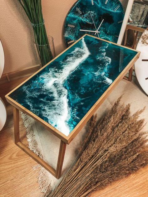 Resin Table Ideas, Resin Art Table, Seni Resin, Diy Resin Table, Wood Resin Table, Resin Crafts Tutorial, Print Design Art, Home Decor Hooks, Epoxy Resin Table