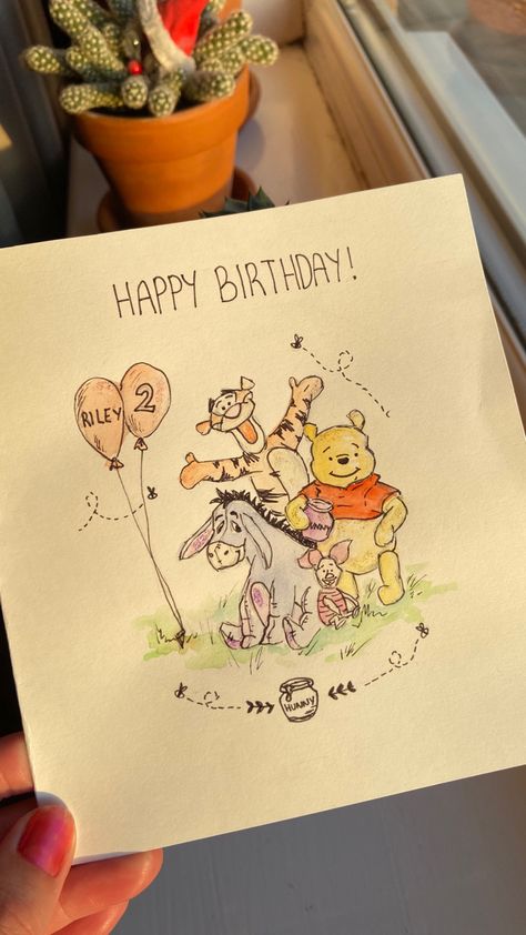 Painting Ideas Winnie The Pooh, Winnie The Pooh Birthday Drawing, Winnie The Pooh Birthday Card, Winnie The Pooh Birthday Cards, Disney Birthday Card Ideas, Winnie The Pooh Card, Aesthetic Bday Card Ideas, Winie The Pooh, Disney Birthday Card