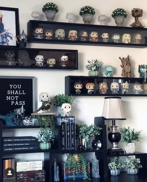 Book Nerd Bedroom Ideas, Cool Funko Pop Display, Geek Office Decor, Funko Pop Display Ideas Living Rooms, Nerdy Shelf Decor, Bedroom Ideas For Nerds, Classy Nerd Room, Nerd Display Ideas, Subtle Fandom Decor