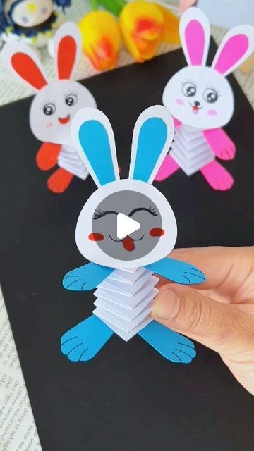 April Crafts, Cardboard Craft, Craft For Kids, Cardboard Crafts, Easter Crafts, Kids And Parenting, Origami, Crafts For Kids, For Kids