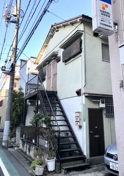 Bloxburg Japanese Town Layout, Japanese Studio Apartment, Japanese Small Apartment, Tiny Japanese Apartment, Japanese Facade, House In Tokyo, Japanese Neighborhood, Japan Apartment, Japan House Design