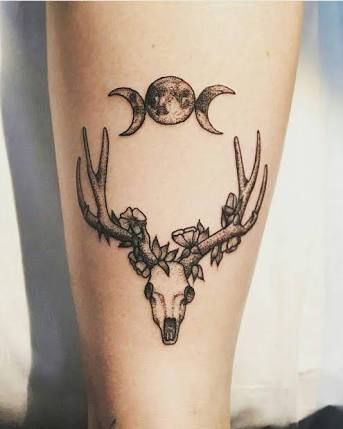 Pagan Tattoo Wicca, Witchy Tattoo Ideas Goddesses, Triple Goddess Tattoo, Magick Tattoo, Triple Moon Tattoo, Wicca Tattoo, Wiccan Tattoo, Witchcraft Tattoos, Pagan Tattoo