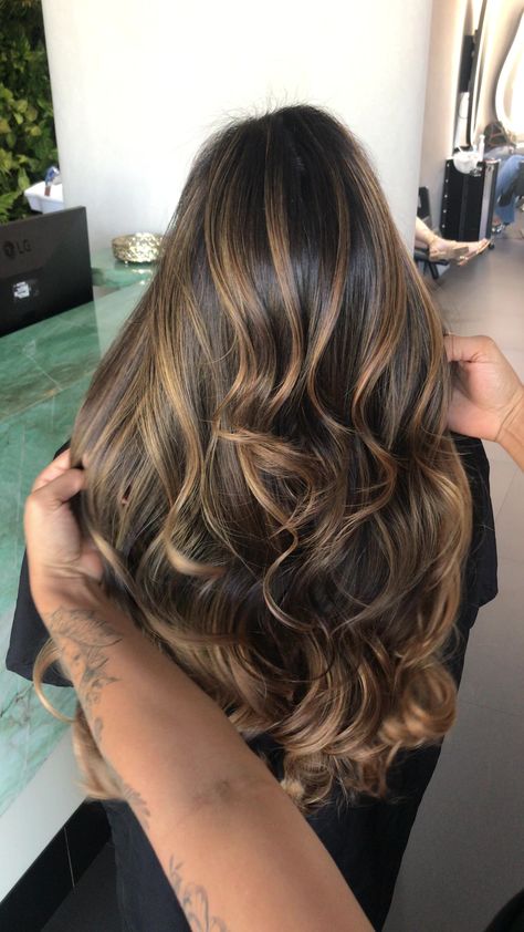 balayagehair Dark Ombre Balayage, Balayage Hair Dark Roots Caramel, Long Black Hair With Blonde Highlights, Balage Hair Black Dark Brown, Balayage Hair Dark Brown To Blonde, Boliage Hair Black Hair, Dark Highlights Brown Hair, Bronde Balayage On Black Hair, Balayage On Black Hair Indian