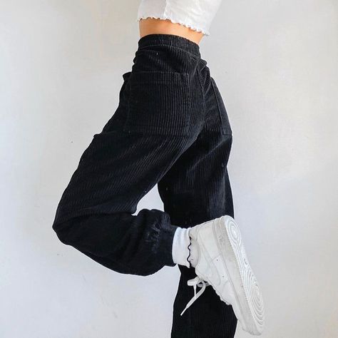 d72fbbccd9fe64c3a14f85d225a046f4desc50666354ri Plaid Pants Women, Corduroy Pants Women, Smink Inspiration, Harem Pants Women, 90s Outfit, Mode Inspiration, Corduroy Pants, Aesthetic Outfits, Cute Casual Outfits