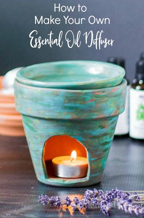 Did you that you can make your own Essential Oil Diffuser with a simple terracotta pot. See how easy and affordable they are to make as gifts or for your own aromatherapy pleasure. #essentialoils #diffuser #DIYproject #essentialoilcrafts #aromatherapy Luminaria Diy, Diy Essential Oil Diffuser, Essential Oil Burner, Diy Essentials, Aromatherapy Gifts, Diy Oils, Clay Pot Crafts, Diy And Crafts Sewing, Scent Diffuser