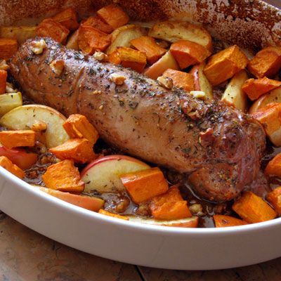 Pork Tenderloin With Sweet Potatoes, Roast With Sweet Potatoes, Pork Lion Recipes, Apple Molasses, Apples And Onions, Apple Pork Tenderloin, Roast Chicken And Gravy, Roasted Pork Tenderloin, Beef Tenderloin Roast