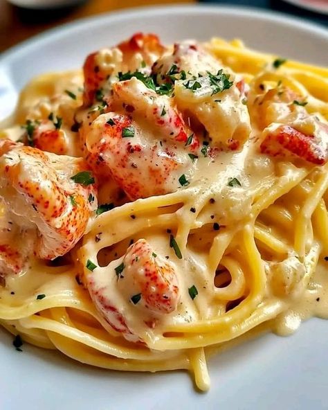 Ina garten recipes🍪🍨🍰 | GOURMET LOBSTER PASTA IN A CREAMY DREAM SAUCE | Facebook Pasta Recipes Gourmet, Crab And Lobster Pasta, Seafood Pasta Aesthetic, Party Food Entrees, Pasta And Lobster, Seafood Carbonara, Easy Thanksgiving Table Decor, Thanksgiving Table Decor Ideas, Lobster Pasta