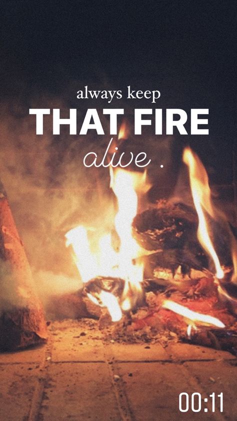 Winter Fire Snapchat Story, Fire Story Instagram, Fire Snapchat Stories, Fireplace Quotes, Fire Quotes, Snow Photoshoot, Insta Quotes, Insta Ideas, Quotes About Photography