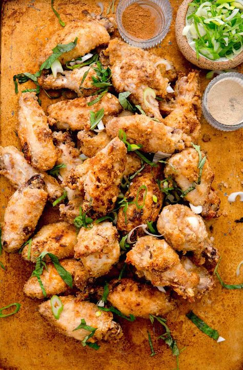 Chinese Salt And Pepper Chicken, Salt And Pepper Wings, Salt And Pepper Chicken Wings, Mandarine Recipes, Chinese Chicken Wings, Pepper Chicken Wings, Spicy Salt, Salt And Pepper Chicken, Southern Fried Chicken