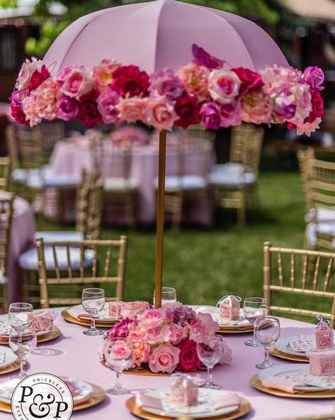 Umbrella Decoration Ideas, Bridal Shower Umbrella, Umbrella Centerpiece, Floral Umbrellas, Umbrella Decorations, Tea Party Table, Tea Party Theme, Umbrella Wedding, Bridal Shower Centerpieces