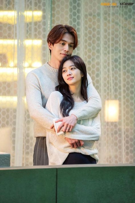 Fox Couple, Tale Of The Nine Tailed, Jo Bo-ah, Tv Musical, New Korean Drama, Dong Wook, Korean Couple, Lee Dong Wook, Korean Drama Best