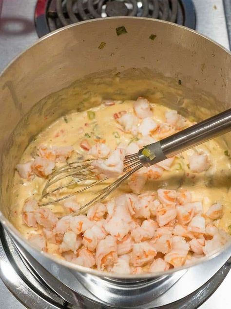 Newburg Sauce, Shrimp Newburg, Seafood Newburg, Spicy Cream Sauce, Appetizers Seafood, Puff Pastry Shells, Seafood Entrees, Shrimp Recipes For Dinner, Easy Seafood