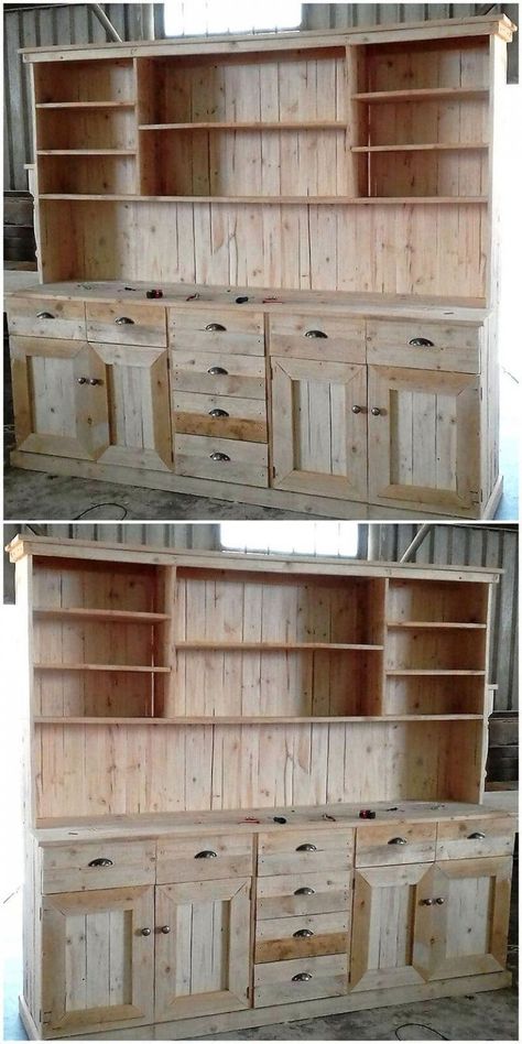 Pallet Furniture Couch, Pallet Kitchen Cabinets, Dapur Rustic, Pallet Patio Furniture Diy, Corner Desks, Pallet Kitchen, Pallet Patio Furniture, Pallet Patio, Wooden Pallet Furniture