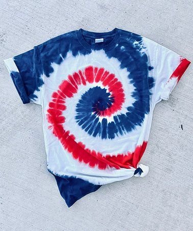 Party On! Red Spiral Tie-Dye Boyfriend Tee - Women | Zulily Tie Dye Designs Pattern, Red White And Blue Tie Dye, Tie Dye Shirts Patterns, Ty Dye, Blue Tie Dye Shirt, Tye Dye Patterns, Diy Tie Dye Techniques, Tie Dye Patterns Diy, Diy Tie Dye Shirts