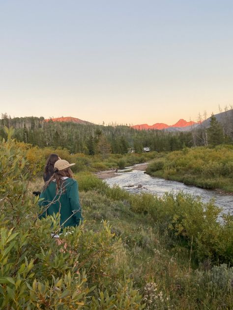 Mountain Girl, Adventure Aesthetic, Take A Hike, Granola Girl, Summer Dream, Get Outside, Pretty Places, Go Outside, Travel Aesthetic