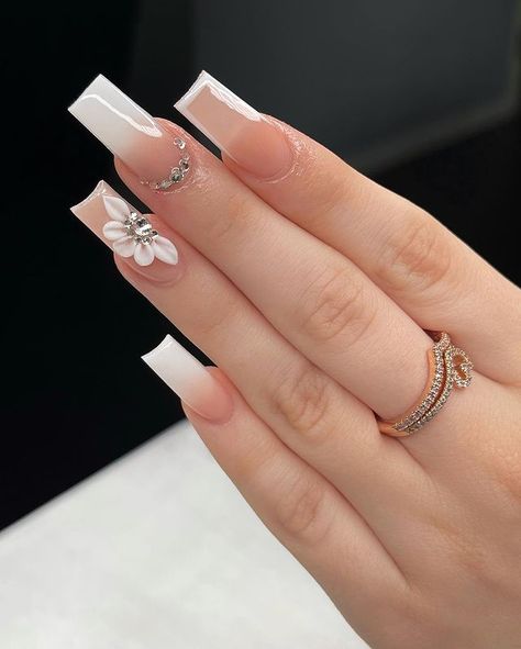 Press On Nails French, Quince Nails, Inspiration Nails, Short Coffin, Colored Acrylic Nails, Girly Acrylic Nails, Simple Acrylic Nails, French Acrylic Nails, Short Square Acrylic Nails