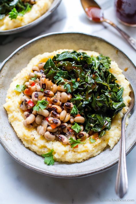 Collard Green Meals, Vegan Black Eyed Peas And Collard Greens, Black Eyed Peas And Green Beans, Collard Greens Vegan Recipe, Vegan Beans And Greens, Cajun Collard Greens Recipe, Grits And Collard Greens, Collard Greens And Beans, Vegetarian Greens Recipe Soul Food