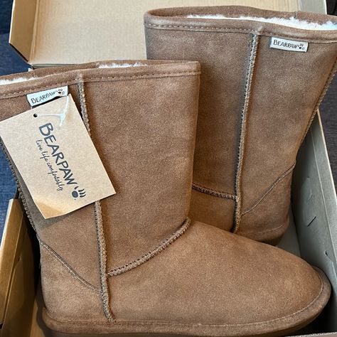 Here I Have A Brand New Pair Of Bear Paw Eva Short Boots In The Color Hickory Width Is Medium Size 9 In Women, Usa Size. Any Questions Feel Free To Message Me. Bear Paw, Bear Paws, Bearpaw Boots, Short Boots, Medium Size, Bootie Boots, Ankle Boots, Brand New, Boots