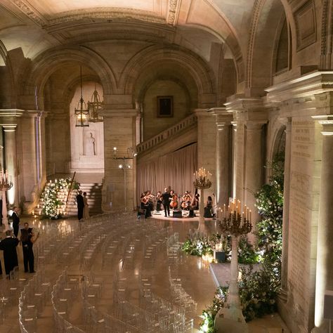 New York Public Library Wedding, Manhattan Wedding Venues, Nyc Public Library, Public Library Wedding, Midtown Nyc, City Wedding Venues, Nyc Wedding Venues, New York Wedding Venues, Manhattan Wedding