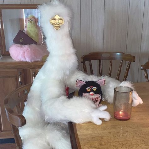 Furby Stories, Furby Cursed, Furby Custom, Cursed Furby, Eclectic Decor Colorful, Custom Furby, Long Furby, Punk Princess, Weird Images