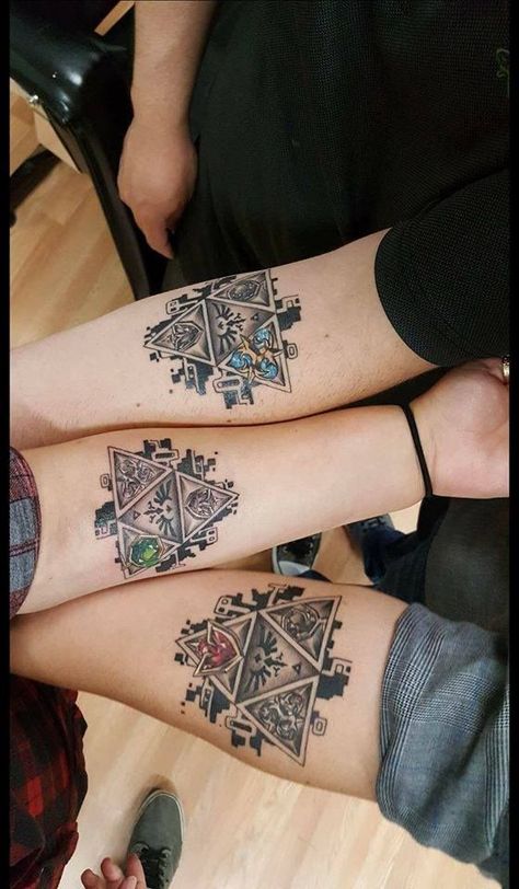 Video Game Tattoos, Zelda Tattoo, Gamer Tattoos, Sibling Tattoos, Gaming Tattoo, Tatuaje A Color, Emma Frost, Brother And Sister, Sister Tattoos