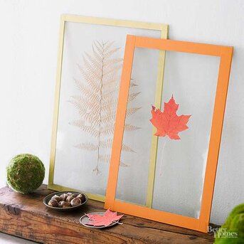 Leaf pressing Fall Crafts With Leaves, Crafts With Leaves, Fall Crafts For Adults, Fall Leaf Decor, Autumn Leaves Craft, Easy Fall Wreaths, Mantel Ideas, Fun Fall Crafts, Easy Fall Crafts