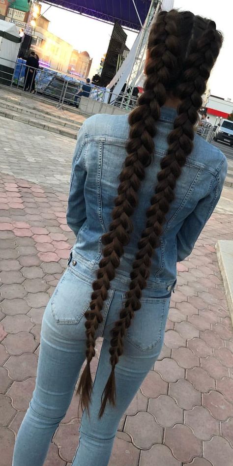 Beauty . . . Hair Growth Women, Shaved Side Hairstyles, Evening Hairstyles, Extremely Long Hair, Really Long Hair, Super Long Hair, Crafts Christmas, Long Hair Girl, Very Long Hair