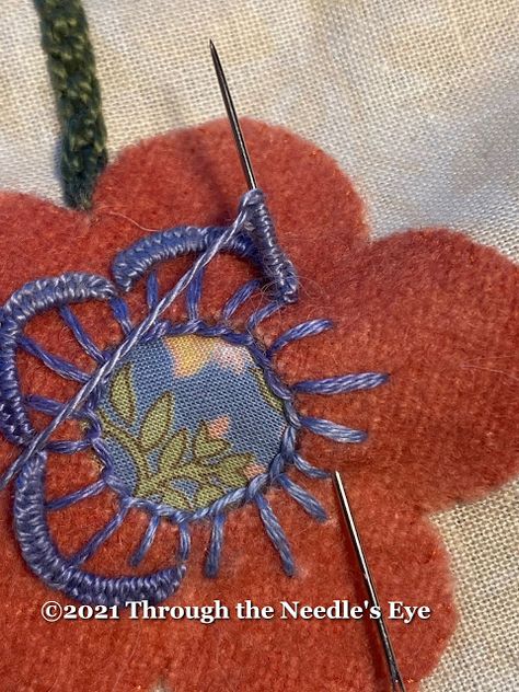 Wool Applique Quilts, Wool Felt Projects, Wool Applique Patterns, Felted Wool Crafts, Wool Quilts, Hand Embroidery Patterns Flowers, Wool Embroidery, Felt Embroidery, Embroidery Stitches Tutorial