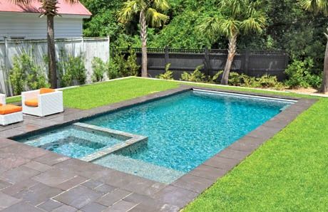 Small Inground Pool, Kleiner Pool Design, Inground Pool Landscaping, Moderne Pools, Rectangle Pool, Swimming Pool Decks, Pools Backyard Inground, Small Swimming Pools, Small Pool Design