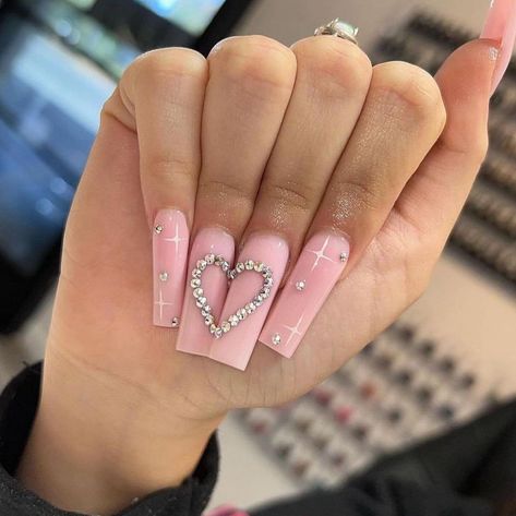 Elegant nails Inspiration| Acrylic nails | dope naiIs | Heart design | August nails Credits to: @naiils.iinspo Valentines Day Nails With Rhinestones, Heart Nails French Tip, Rhinestones On Nails, Rhinestones Nails, Nails Heart, August Nails, Blue Cute, Elegant Nails, Heart Nails