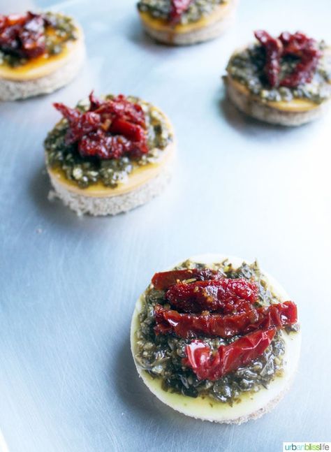 One Bite Appetizers Make Ahead, Cold Party Appetizers, Bruschetta Recipes, Easy Deviled Eggs, The Best Appetizers, Yummy Appetizers Parties, One Bite Appetizers, Dairy Free Appetizers, Cheese Alternatives