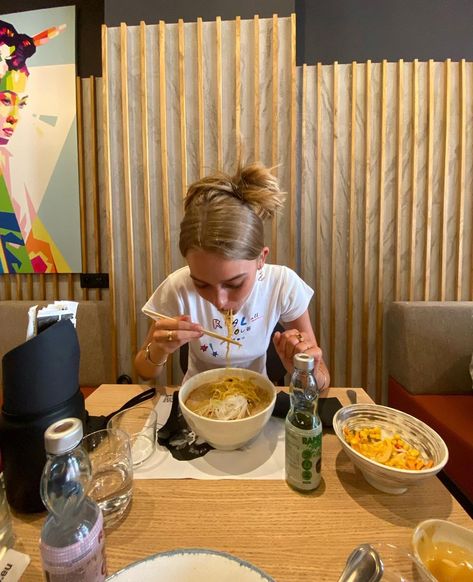 Eva Meloche, Eating Pictures, A Little Life, Love Eat, Date Dinner, June 22, Instagram Inspo, Bon Appetit, Aesthetic Food