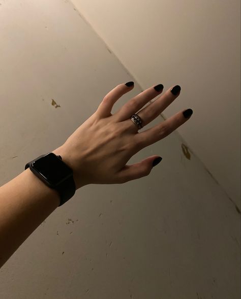 #nails #rings #jewelry #aesthetic #dark #black Black Nails And Rings Aesthetic, Guys With Black Nail Polish, Guys With Black Nails, Thumb Rings Aesthetic, Man Painted Nails, Men With Black Nails, Black Nails Natural Short, Chipped Black Nails Aesthetic, Black Nails Men Aesthetic