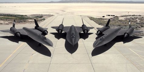 NASA recently released video footage of the SR-71 Blackbird, the high-altitude recon aircraft capable of reaching speeds over Mach 3. Sr71 Blackbird, Lockheed Sr-71 Blackbird, Lockheed Sr 71, Spy Plane, Sr 71 Blackbird, Reconnaissance Aircraft, Sr 71, Military Jets, United States Air Force