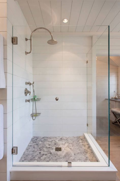 39 Luxury Walk in Shower Tile Ideas That Will Inspire You | Luxury Home Remodeling | Sebring Design Build Makeover Kamar Mandi, Bathroom Shower Design, Shower Floor Tile, Diy Bathroom Remodel, Bathroom Shower Tile, Bathroom Remodel Shower, Trendy Bathroom, Simple Bathroom, Shower Remodel