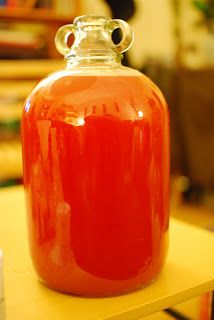 Wine Making Recipes, Homemade Wine Recipes, Mead Wine, Watermelon Wine, Mead Recipe, Homemade Alcohol, Brewing Recipes, Homemade Liquor, Wine Recipe