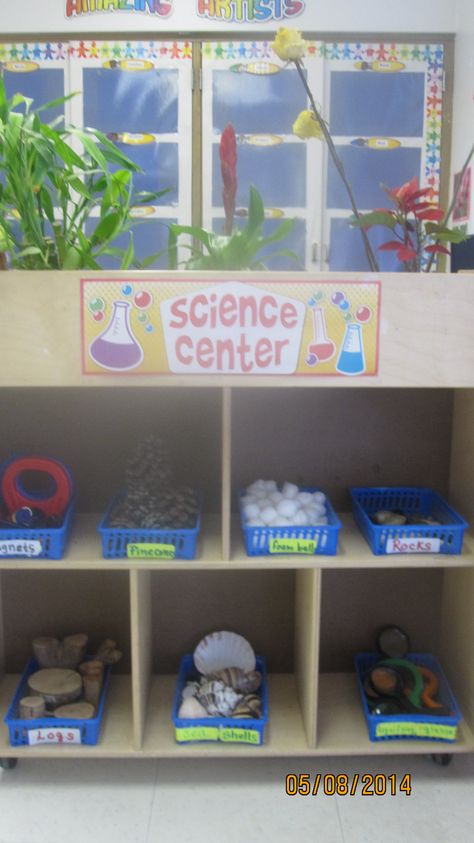 Science Station Preschool, Science Center Prek, Science Area For Toddlers, Science Preschool Center, Science Corner Preschool, Science Center Preschool Set Up, Preschool Science Center Ideas, Science Area Preschool, Osc Activities