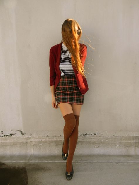 Look Plus Size, Sock Outfits, Zooey Deschanel, Outfit Trends, Plaid Skirt, Black Tights, Plaid Skirts, College Outfits, Outfits Casuales